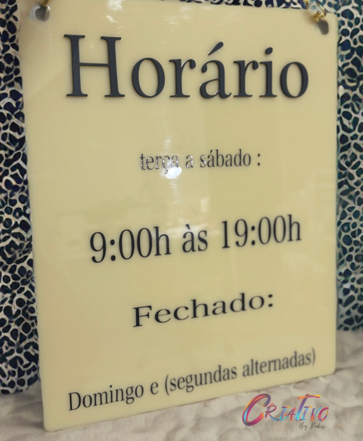 Placa de Horário Comercial Personalizada em Acrílico